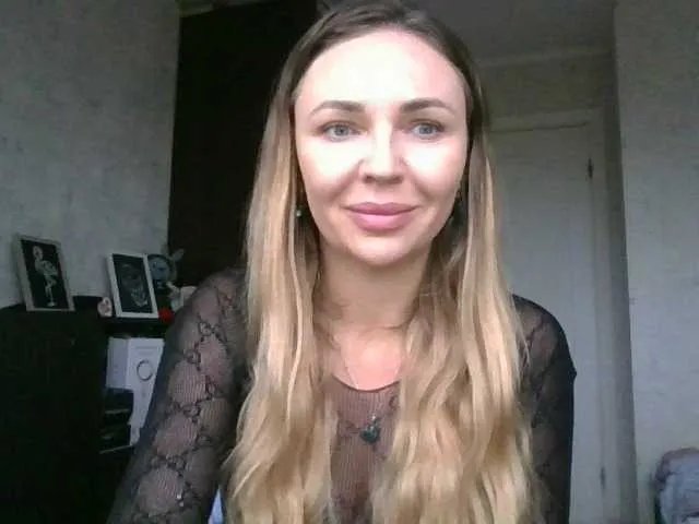 Freechat CuteFngelina on BongaCams