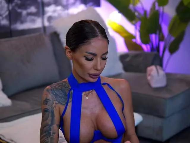 RaquelleVon