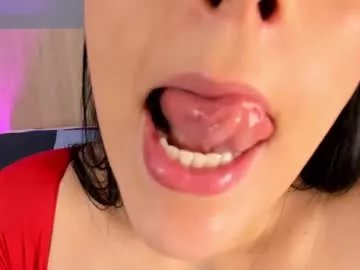 Freechat atenea_clerk on Chaturbate