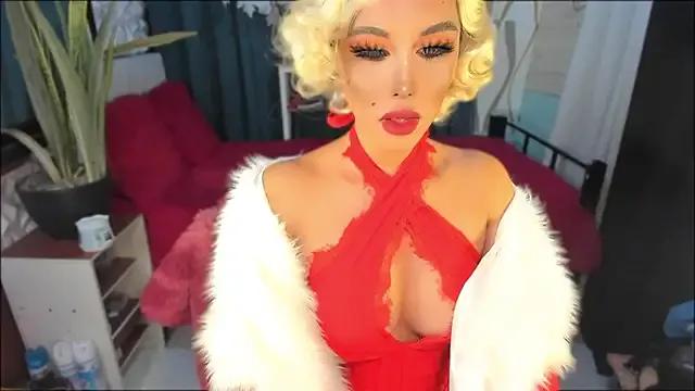 Laura_yourhottestbabe12