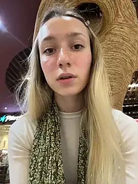Lia__Love