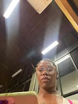 sweetsarabig22cm on StripChat 